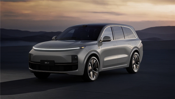 理想战略会大反思：承认变慢、低估了小米