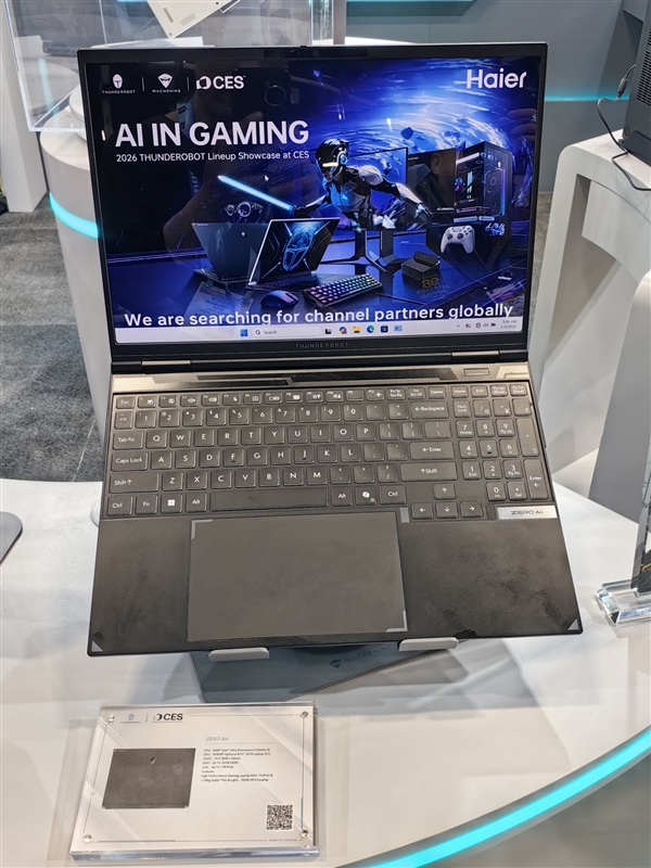 雷神ZERO Air轻薄游戏本实机首秀：仅1.58kg 160W双满血性能释放