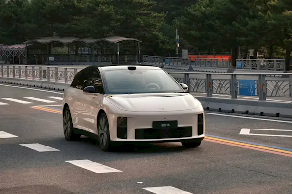 走了弯路的理想汽车 准备让店长从打工人变成真老板了