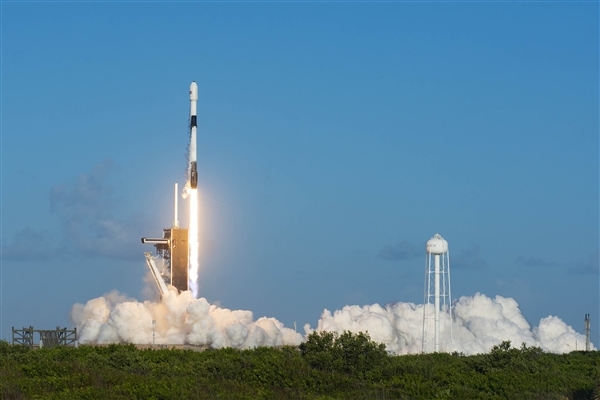 400亿美元买GPU!马斯克称SpaceX表外融资落地:200+新云厂商将血流成河